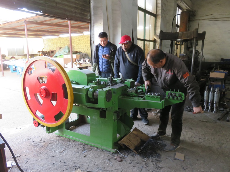 Hard drawn wire nail making machine production line